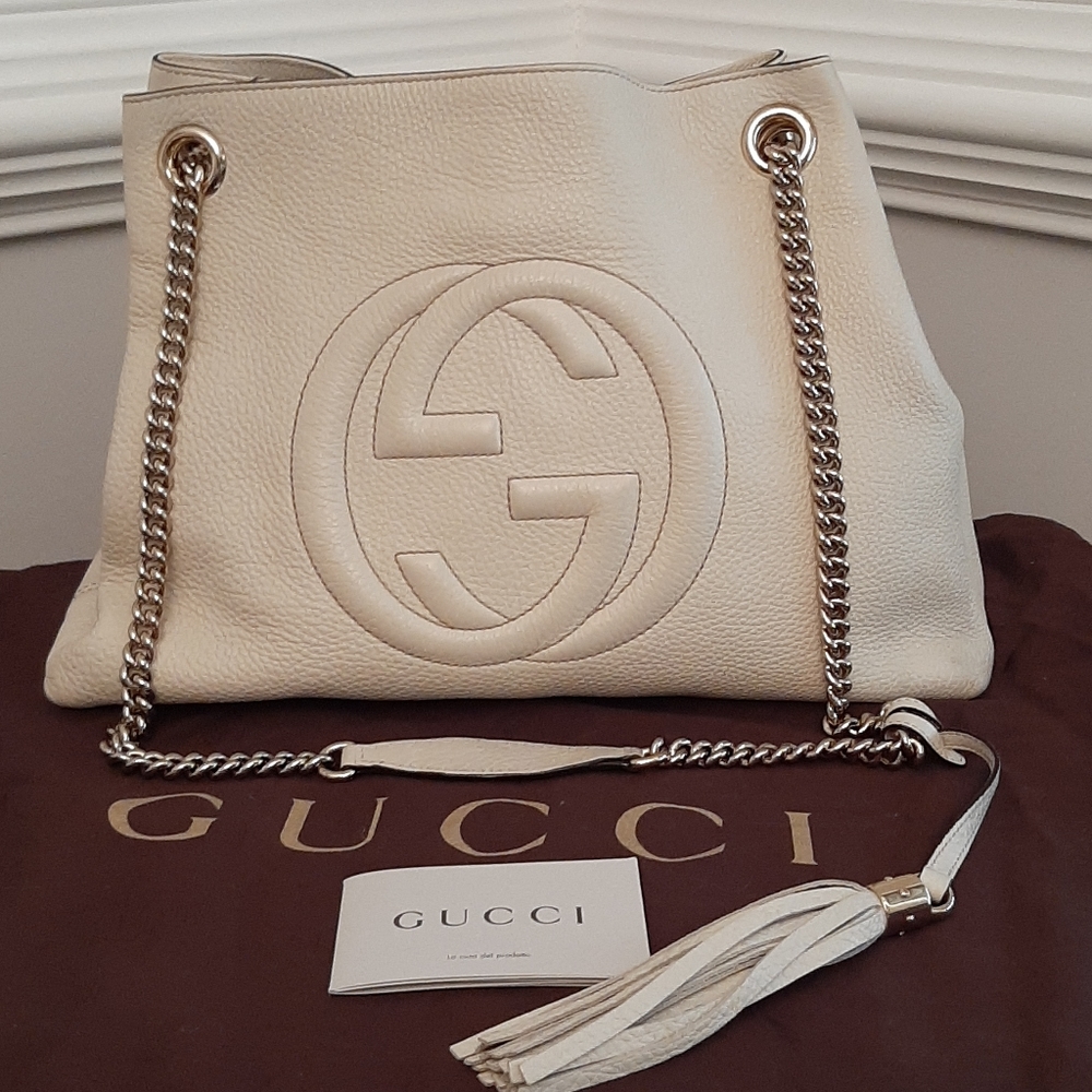FLASH SALE! STUNNING GUCCI SOHO